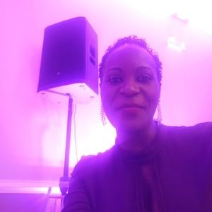 Meet your Posher, Editha